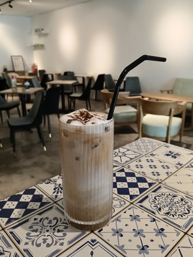 V2A Cafe, Puchong